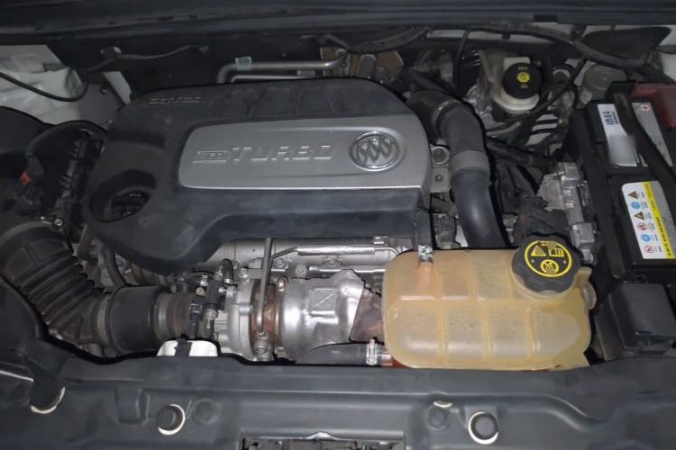 Used Buick Encore 2015 1.4T Automatic Two-Wheel Drive Urban Elite Version Engine Bay