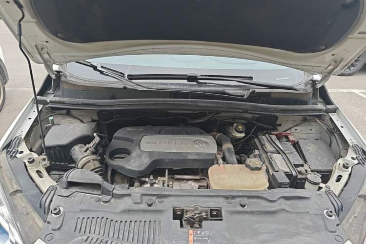 Used Buick Encore 2015 1.4T Automatic Two-Wheel Drive Urban Leading Model Engine Bay