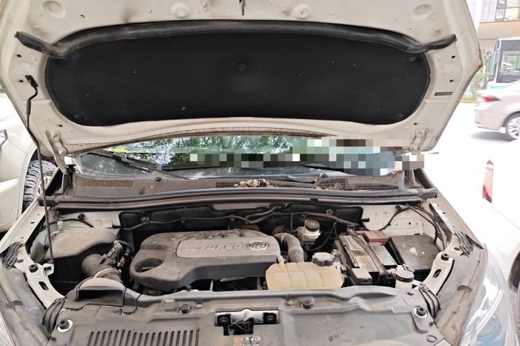 Used Buick Encore 2015 1.4T Automatic Two-Wheel Drive Urban Elite Version Engine Bay
