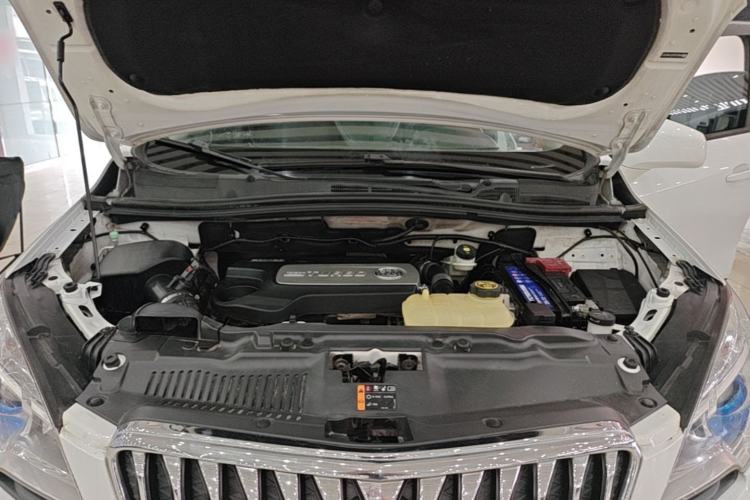 Used Buick Encore 2015 1.4T Automatic Two-Wheel Drive Urban Elite Version Engine Bay