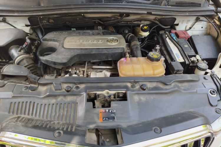 Used Buick Encore 2015 1.4T Automatic Two-Wheel Drive Urban Elite Version Engine Bay