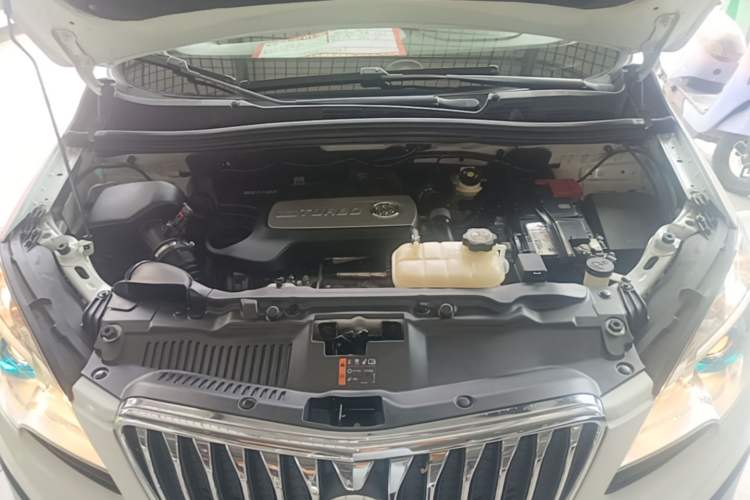 Used Buick Encore 2015 1.4T Automatic Two-Wheel Drive Urban Elite Version Engine Bay