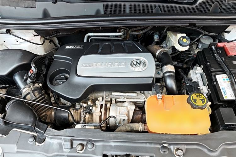 Used Buick Encore 2015 1.4T Automatic Two-Wheel Drive Urban Elite Version Engine Bay