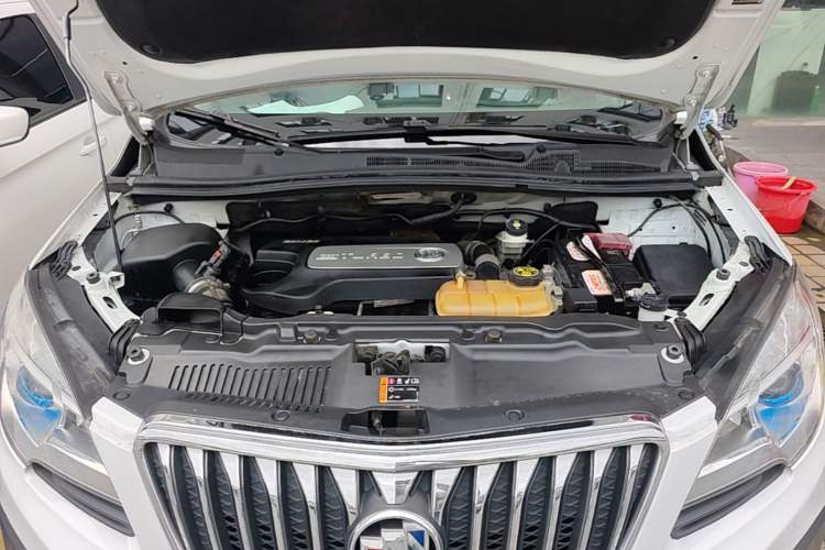 Used Buick Encore 2015 1.4T Automatic Two-Wheel Drive Urban Elite Version Engine Bay