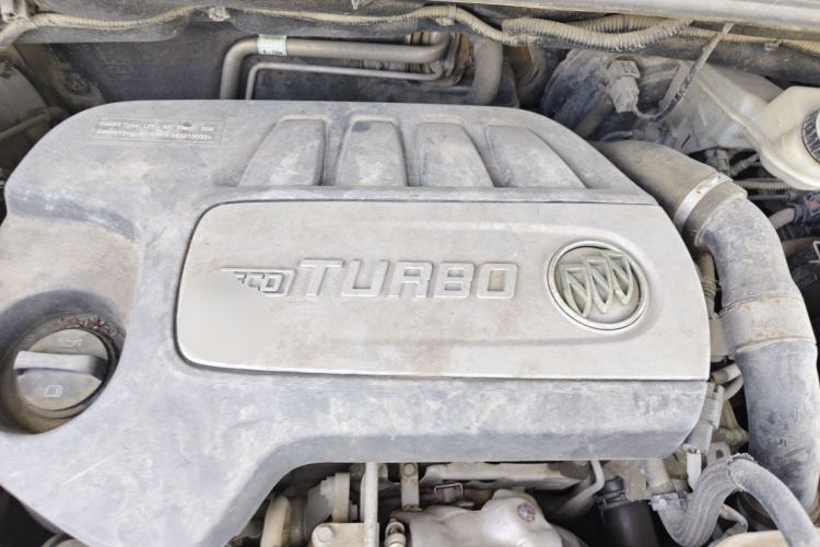 Used Buick Encore 2015 1.4T Automatic Two-Wheel Drive Urban Elite Version Engine Bay