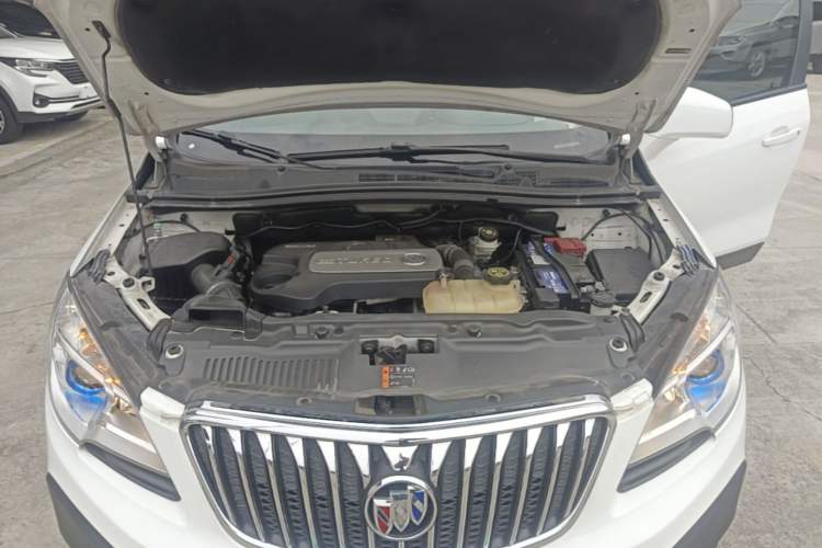 Used Buick Encore 2015 1.4T Automatic Two-Wheel Drive Urban Elite Version Engine Bay