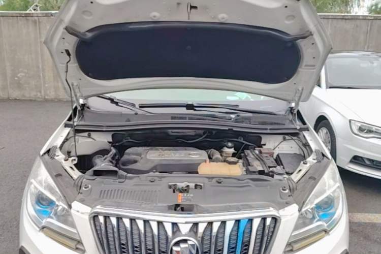 Used Buick Encore 2015 1.4T Automatic Two-Wheel Drive Urban Elite Version Engine Bay