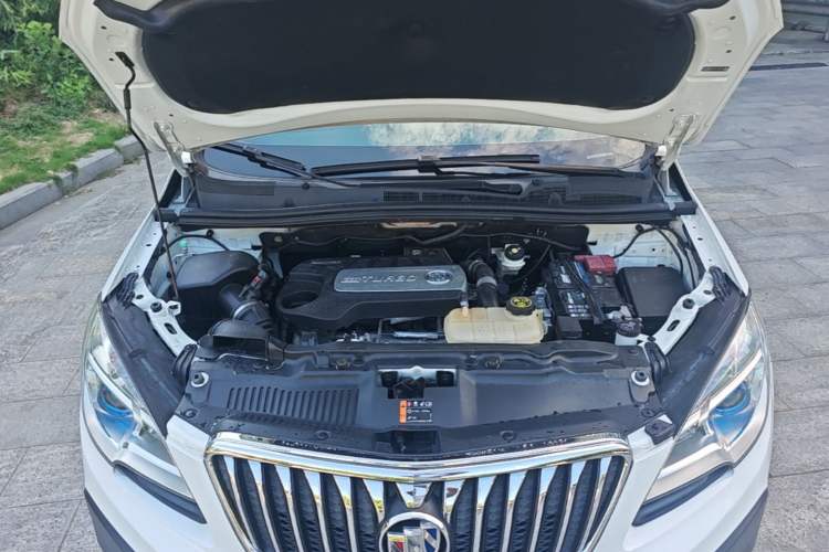 Used Buick Encore 2015 1.4T Automatic Two-Wheel Drive Urban Elite Version Engine Bay