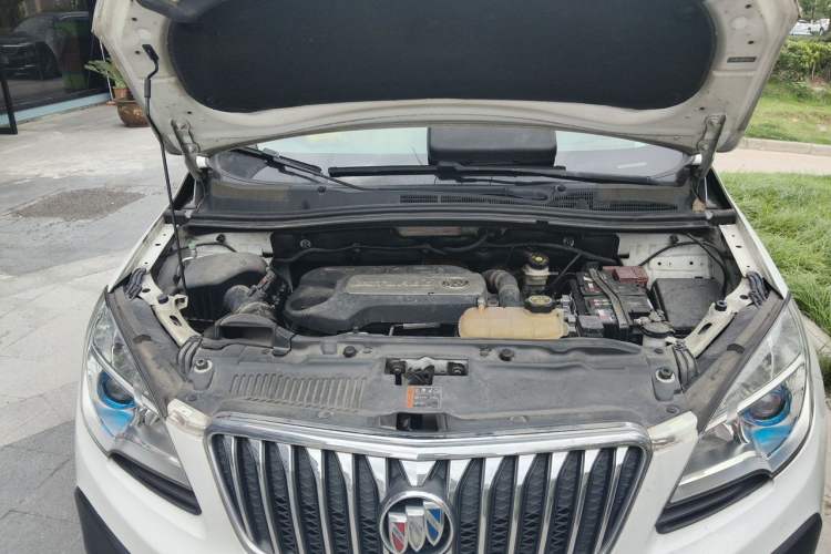 Used Buick Encore 2015 1.4T Automatic Two-Wheel Drive Urban Elite Version Engine Bay