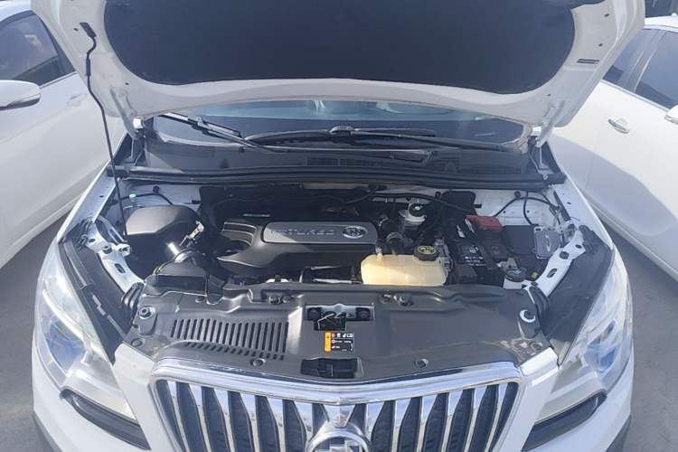 Used Buick Encore 2015 1.4T Automatic Two-Wheel Drive Urban Elite Version Engine Bay