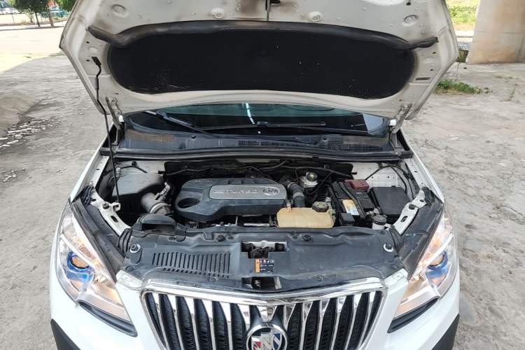 Used Buick Encore 2015 1.4T Manual Two-Wheel Drive Urban Advanced Model Engine Bay