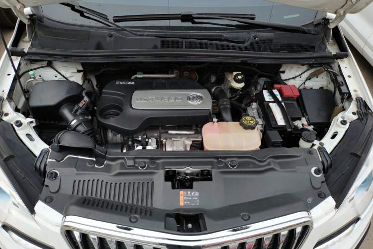 Used Buick Encore 2015 1.4T Automatic Two-Wheel Drive Urban Elite Version Engine Bay
