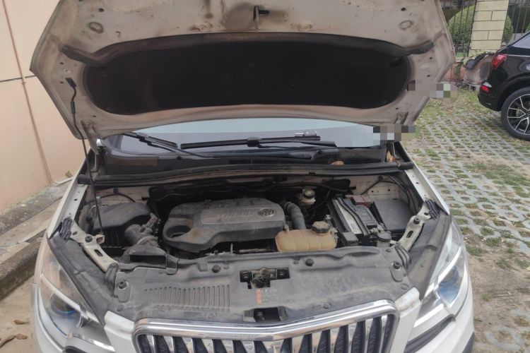 Used Buick Encore 2015 1.4T Automatic Two-Wheel Drive Urban Elite Version Engine Bay