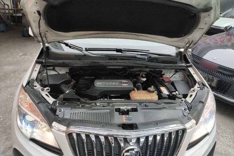 Used Buick Encore 2015 1.4T Automatic Two-Wheel Drive Urban Elite Version Engine Bay