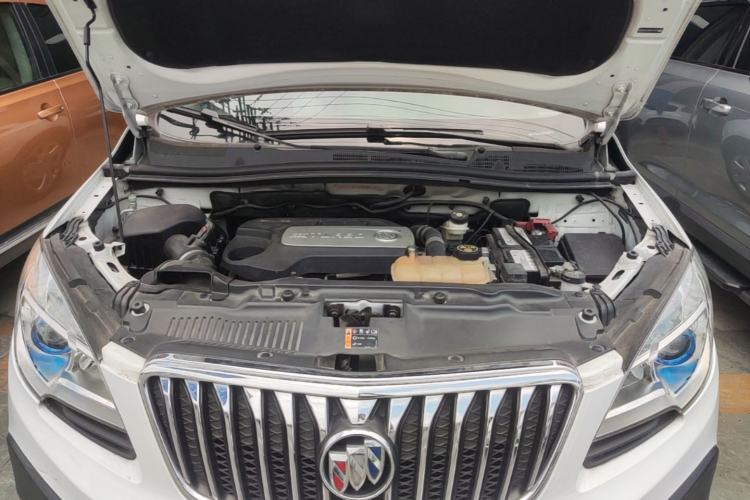 Used Buick Encore 2015 1.4T Automatic Two-Wheel Drive Urban Elite Version Engine Bay