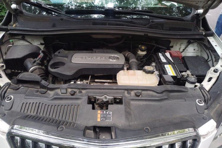 Used Buick Encore 2015 1.4T Automatic Two-Wheel Drive Urban Elite Version Engine Bay