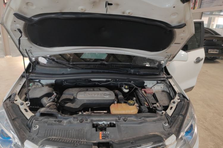 Used Buick Encore 2015 1.4T Manual Two-Wheel Drive Urban Advanced Model Engine Bay