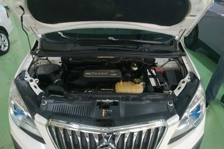 Used Buick Encore 2015 1.4T Automatic Two-Wheel Drive Urban Leading Model Engine Bay