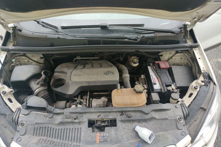 Used Buick Encore 2015 1.4T Automatic Two-Wheel Drive Urban Elite Version Engine Bay