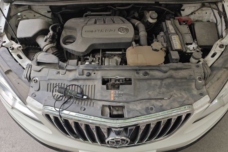 Used Buick Encore 2015 1.4T Automatic Two-Wheel Drive Urban Elite Version Engine Bay