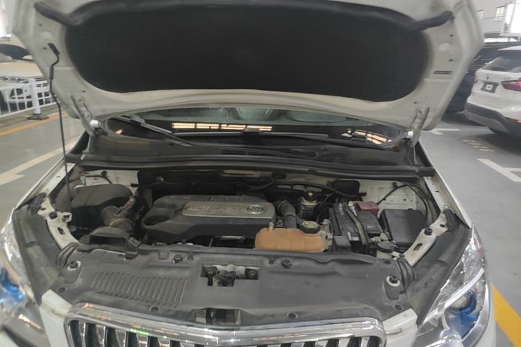 Used Buick Encore 2015 1.4T Automatic Two-Wheel Drive Urban Elite Version Engine Bay