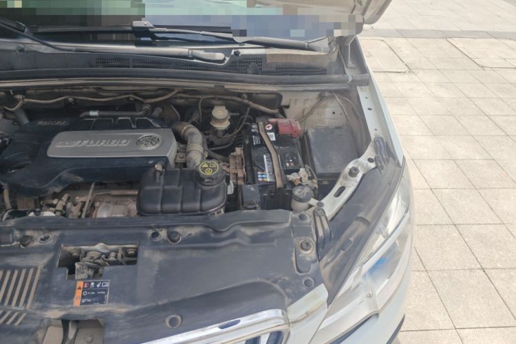 Used Buick Encore 2015 1.4T Automatic Two-Wheel Drive Urban Leading Model Engine Bay Left