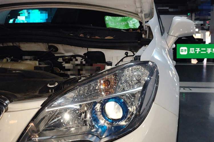 Used Buick Encore 2015 1.4T Manual Two-Wheel Drive Urban Advanced Model Engine Bay Left