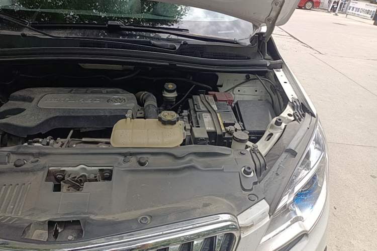 Used Buick Encore 2015 1.4T Manual Two-Wheel Drive Urban Advanced Model Engine Bay Left