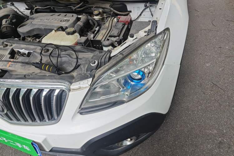 Used Buick Encore 2015 1.4T Manual Two-Wheel Drive Urban Advanced Model Engine Bay Left