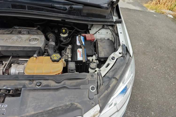 Used Buick Encore 2015 1.4T Automatic Two-Wheel Drive Urban Leading Model Engine Bay Left