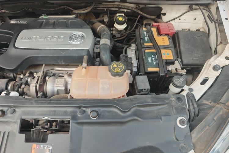 Used Buick Encore 2015 1.4T Manual Two-Wheel Drive Urban Advanced Model Engine Bay Left