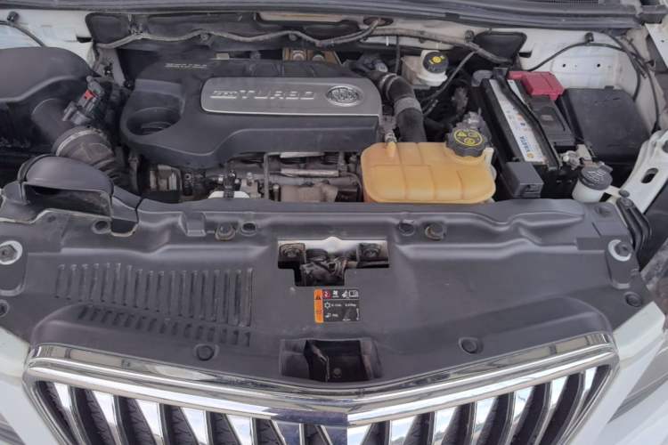 Used Buick Encore 2015 1.4T Manual Two-Wheel Drive Urban Advanced Model Engine Bay