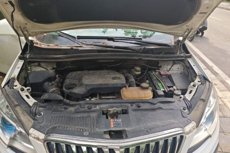 Used Buick Encore 2015 1.4T Manual Two-Wheel Drive Urban Advanced Model Engine Bay