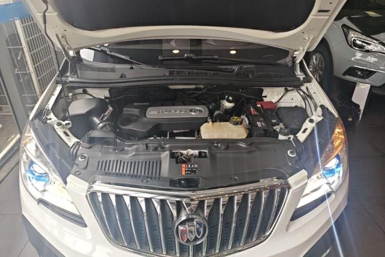 Used Buick Encore 2015 1.4T Automatic Two-Wheel Drive Urban Elite Version Engine Bay