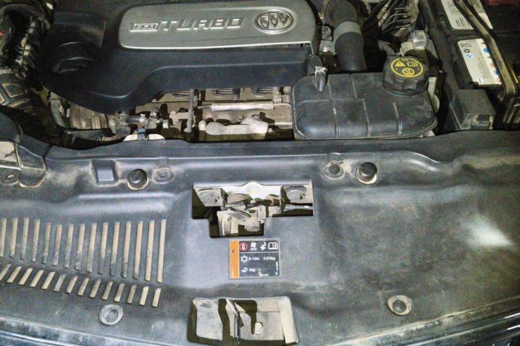 Used Buick Encore 2015 1.4T Automatic Two-Wheel Drive Urban Leading Model Engine Bay