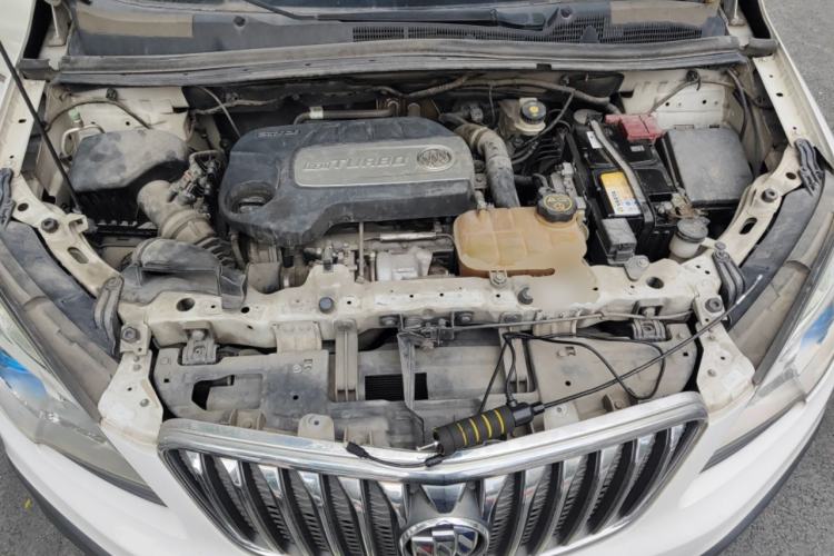 Used Buick Encore 2015 1.4T Automatic Two-Wheel Drive Urban Elite Version Engine Bay