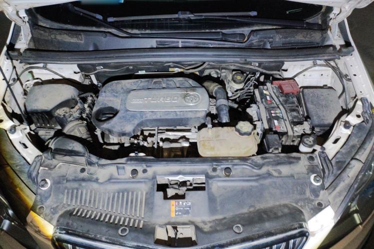 Used Buick Encore 2015 1.4T Automatic Two-Wheel Drive Urban Elite Version Engine Bay