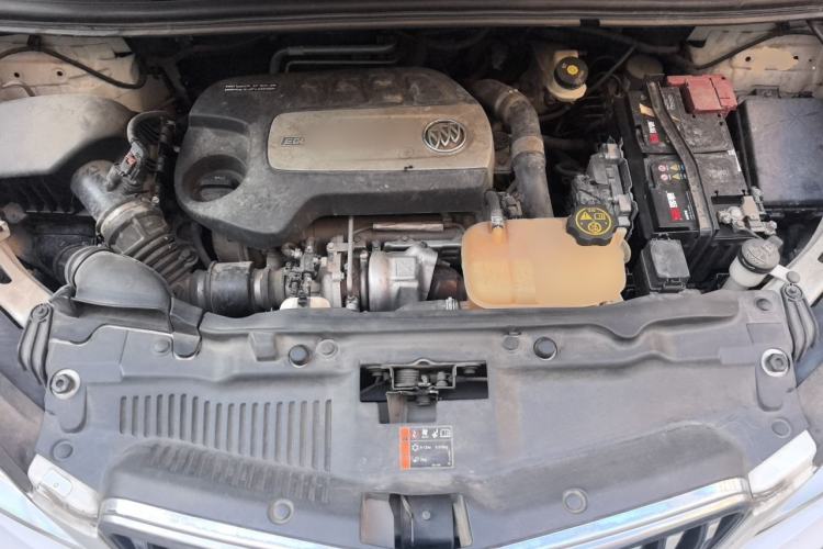 Used Buick Encore 2015 1.4T Automatic Two-Wheel Drive Urban Elite Version Engine Bay