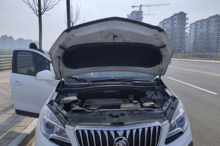 Used Buick Encore 2015 1.4T Automatic Two-Wheel Drive Urban Elite Version Engine Bay