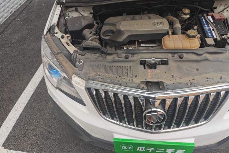 Used Buick Encore 2015 1.4T Automatic Two-Wheel Drive Urban Elite Version Engine Bay Right