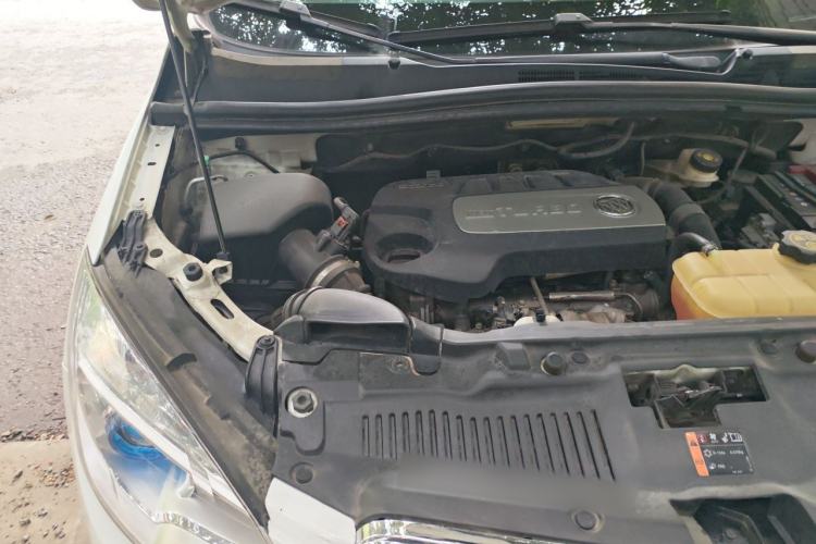 Used Buick Encore 2015 1.4T Automatic Two-Wheel Drive Urban Leading Model Engine Bay Right