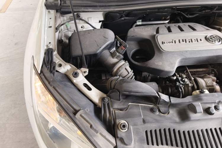 Used Buick Encore 2015 1.4T Automatic Two-Wheel Drive Urban Leading Model Engine Bay Right