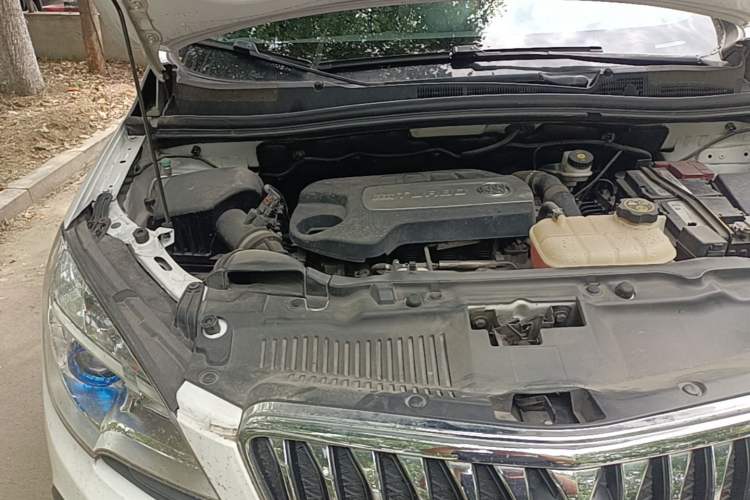 Used Buick Encore 2015 1.4T Manual Two-Wheel Drive Urban Advanced Model Engine Bay Right