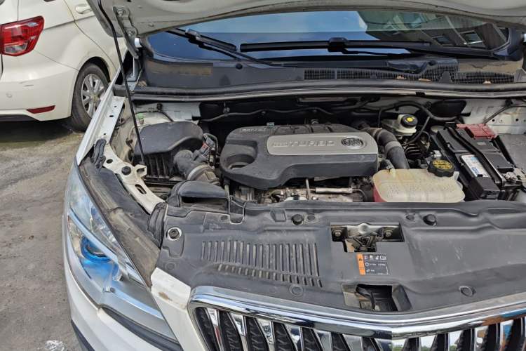 Used Buick Encore 2015 1.4T Manual Two-Wheel Drive Urban Advanced Model Engine Bay Right