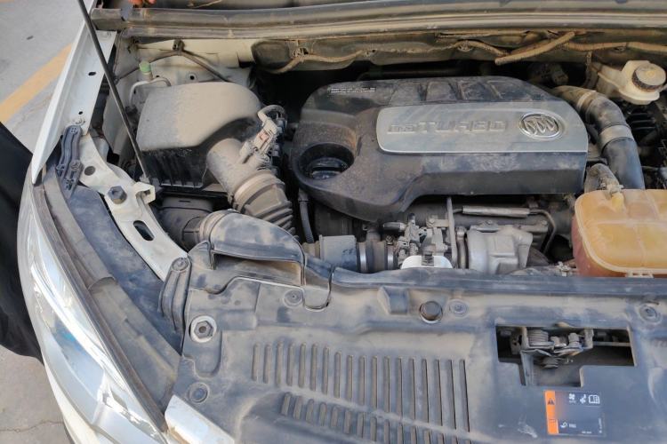 Used Buick Encore 2015 1.4T Automatic Two-Wheel Drive Urban Elite Version Engine Bay Right