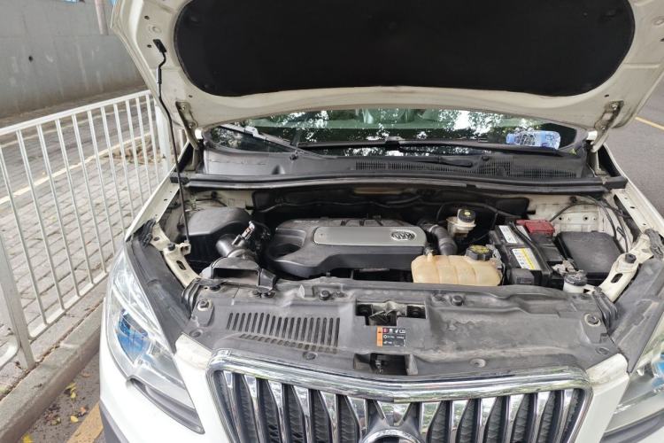 Used Buick Encore 2015 1.4T Automatic Two-Wheel Drive Urban Elite Version Engine Bay Right