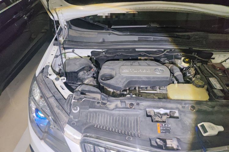 Used Buick Encore 2015 1.4T Automatic Two-Wheel Drive Urban Leading Model Engine Bay Right