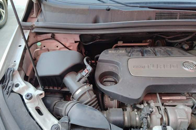 Used Buick Encore 2015 1.4T Automatic Two-Wheel Drive Urban Leading Model Engine Bay Right