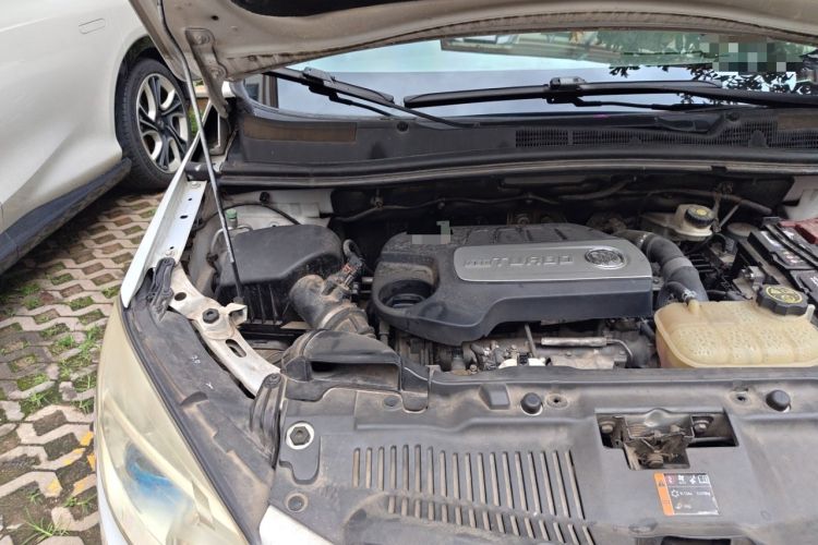 Used Buick Encore 2015 1.4T Automatic Two-Wheel Drive Urban Leading Model Engine Bay Right