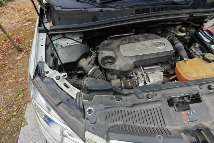Used Buick Encore 2015 1.4T Automatic Two-Wheel Drive Urban Leading Model Engine Bay Right